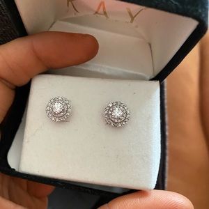 Diamond necklace and earring
